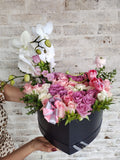 Corazón de Rosas y Orquídeas