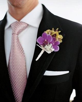 Boutonniere 1Q