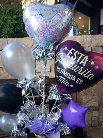 Aniversario en Globos Morados