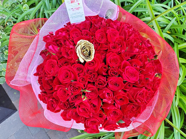 Ramo Buchon Rojo de Amor – Arreglos Florales Guatemala