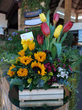 Tulipanes en Madera Con Girasoles