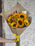 Ramo de Girasoles Con Papel Kraft